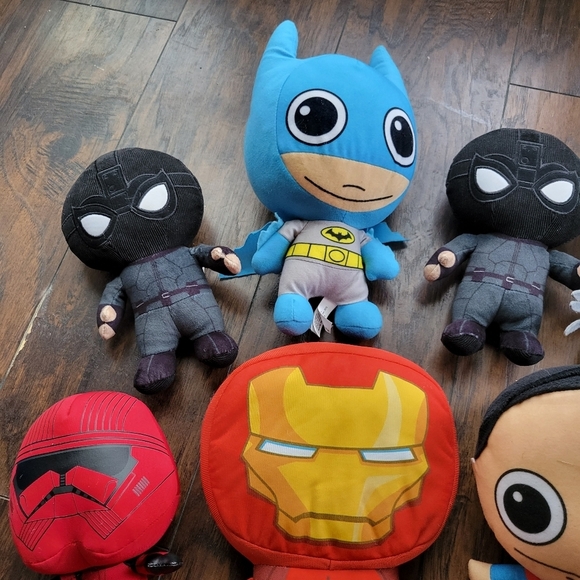 Plush Lot, DC, Marvel, Starwars, Nightmare on Elm Street - Picture 5 of 5